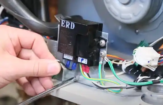 Removing the GFCI mounting