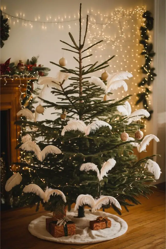 Pom-Pom Garlands in White