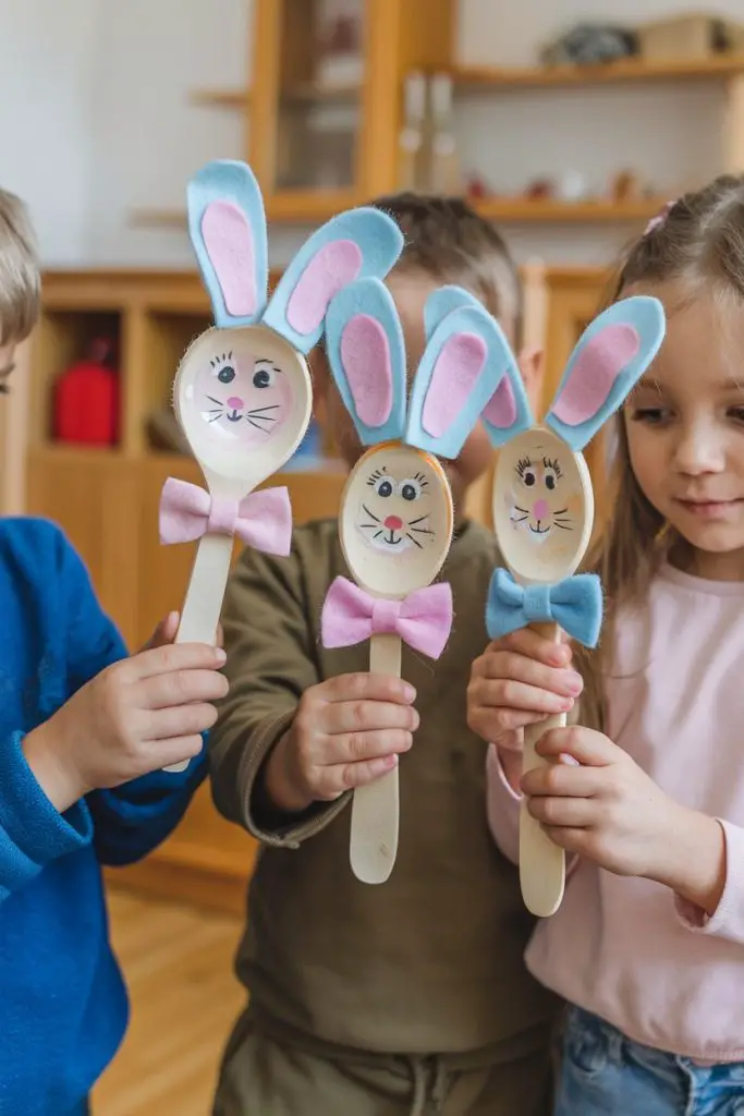 Bunny Spoon Puppets