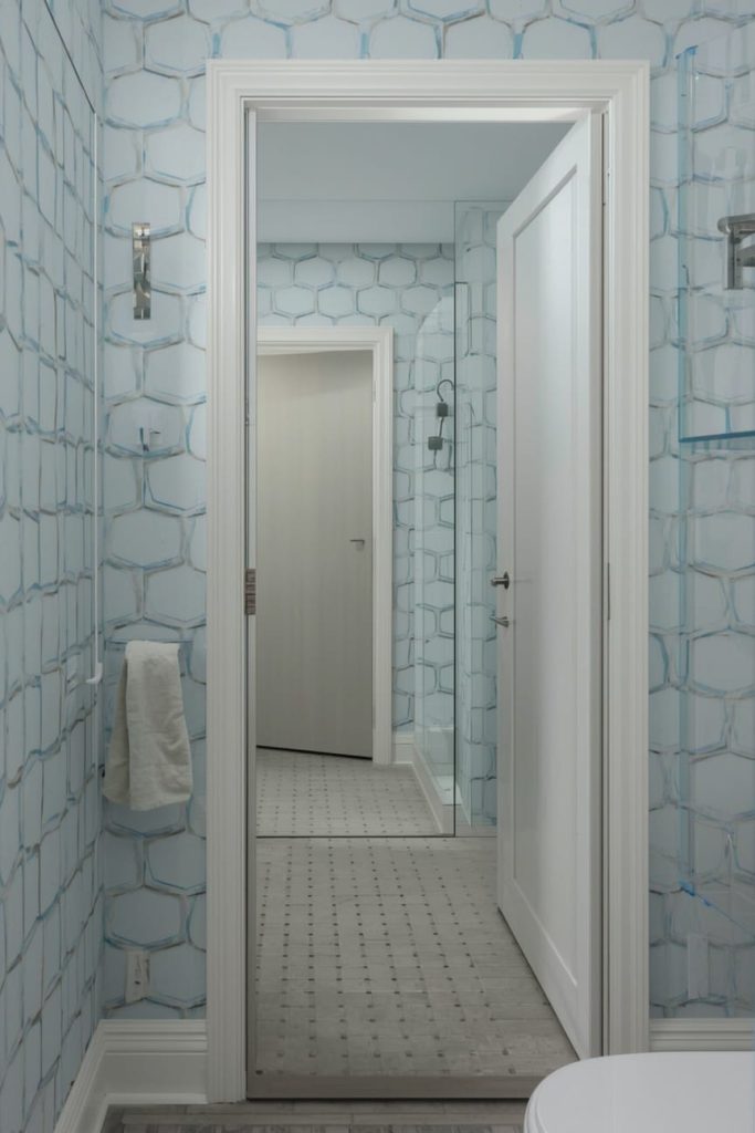 Bathroom Door with Mirror for Multi-Functionality