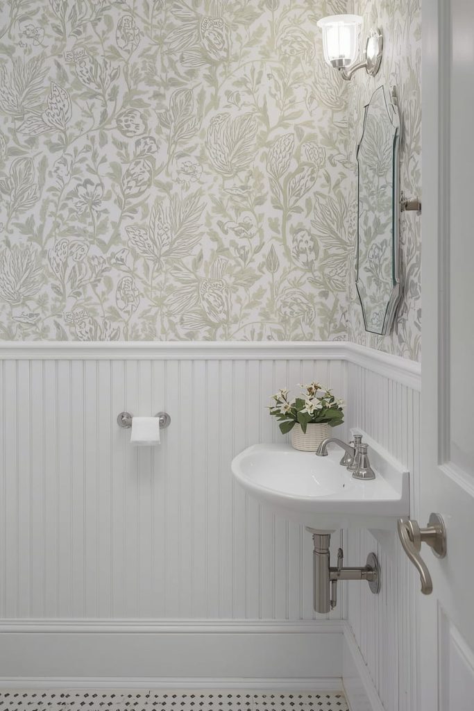 Beadboard Bathroom Wall Ideas for Classic Appeal