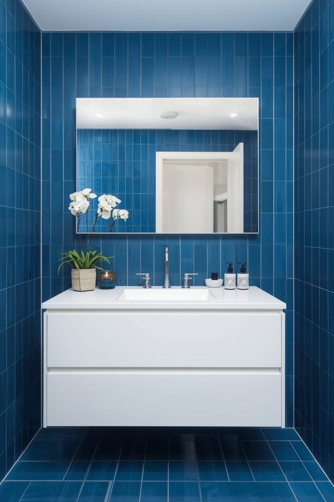  Navy Blue Bathroom Walls for a Bold Yet Calming Statement